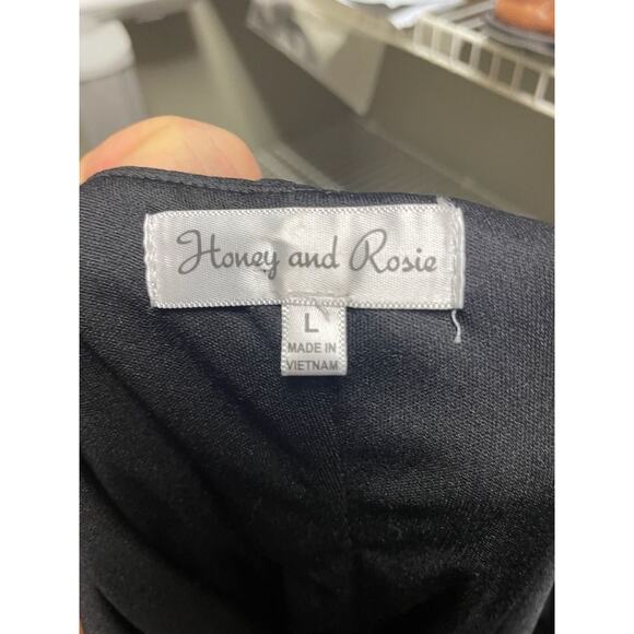 Lucy Paris - Picture 6 of 6